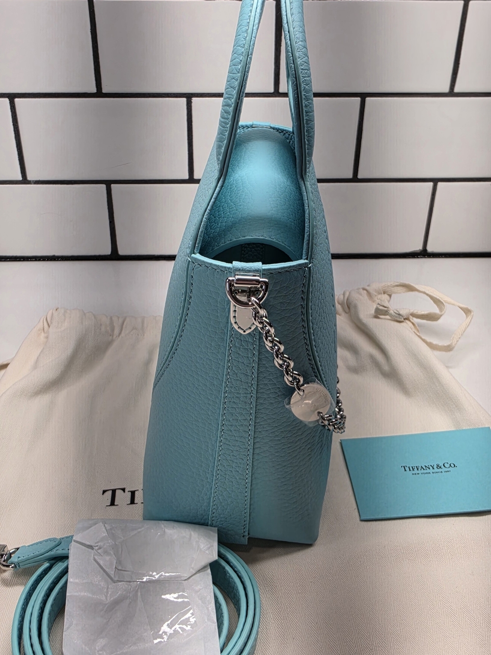 TIFFANY & Co. Return To Tiffany Mini Tote Bag - Picture 4 of 11
